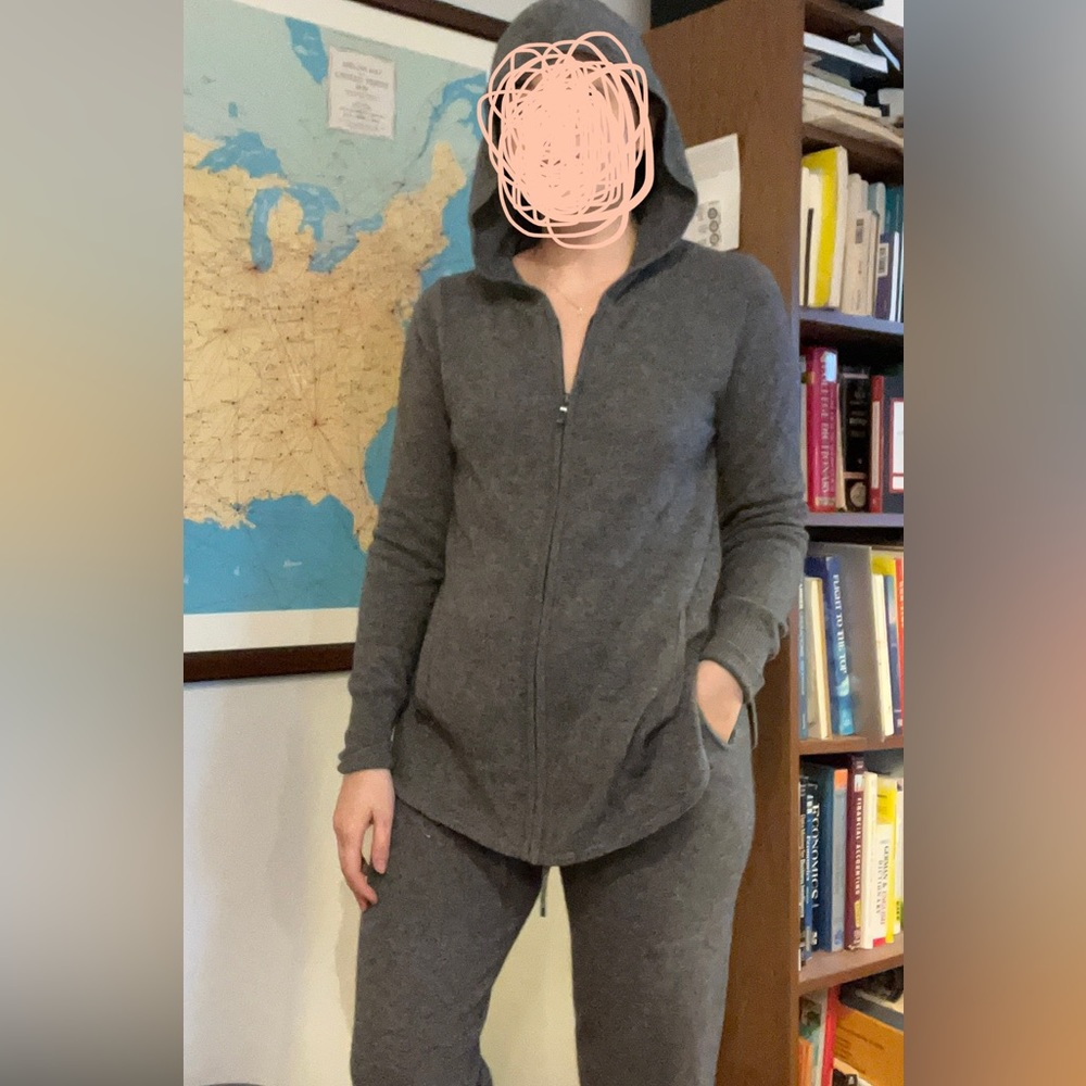 100% cashmere Neiman Marcus Lounge sweats set, joggers & hoodie